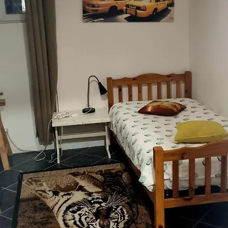 Joli Dans Ma Maison ホームステイ *