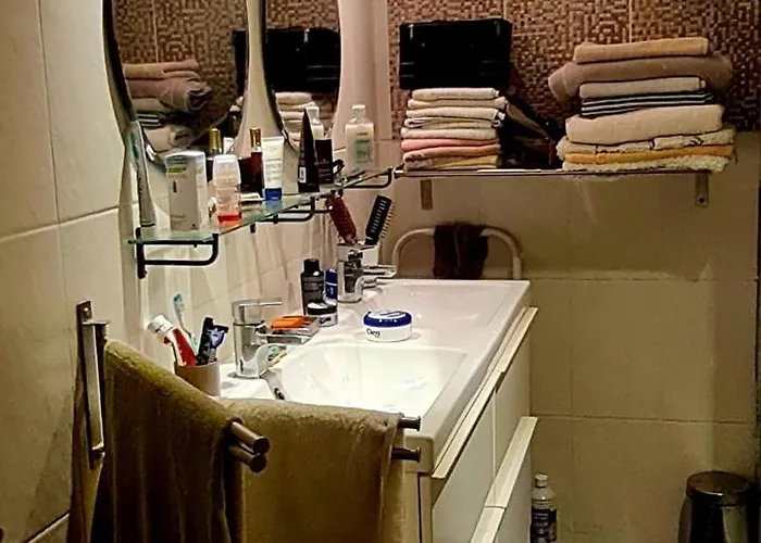 ホームステイ Joli Dans Ma Maison リモネスト